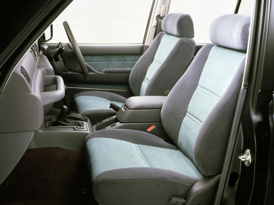  Toyota Land Cruiser 80 VAN GX 1995 года  (JP) (фото 3 из 4)